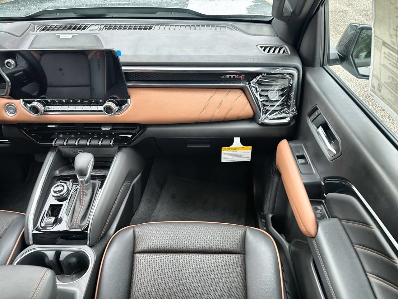 2026 GMC Canyon AT4 - Photo 24