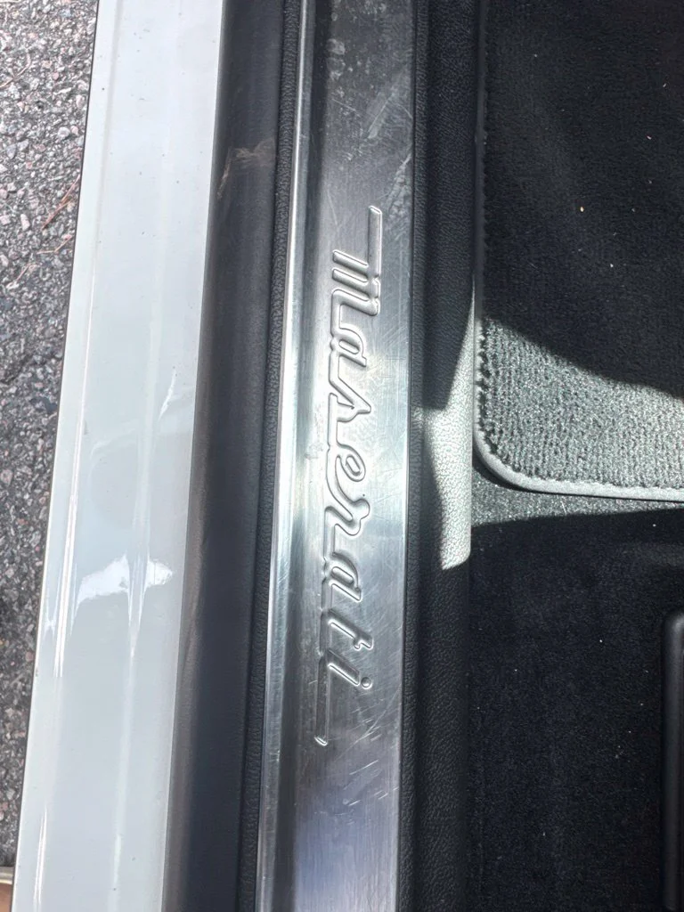Used 2019 White Maserati Base image 11