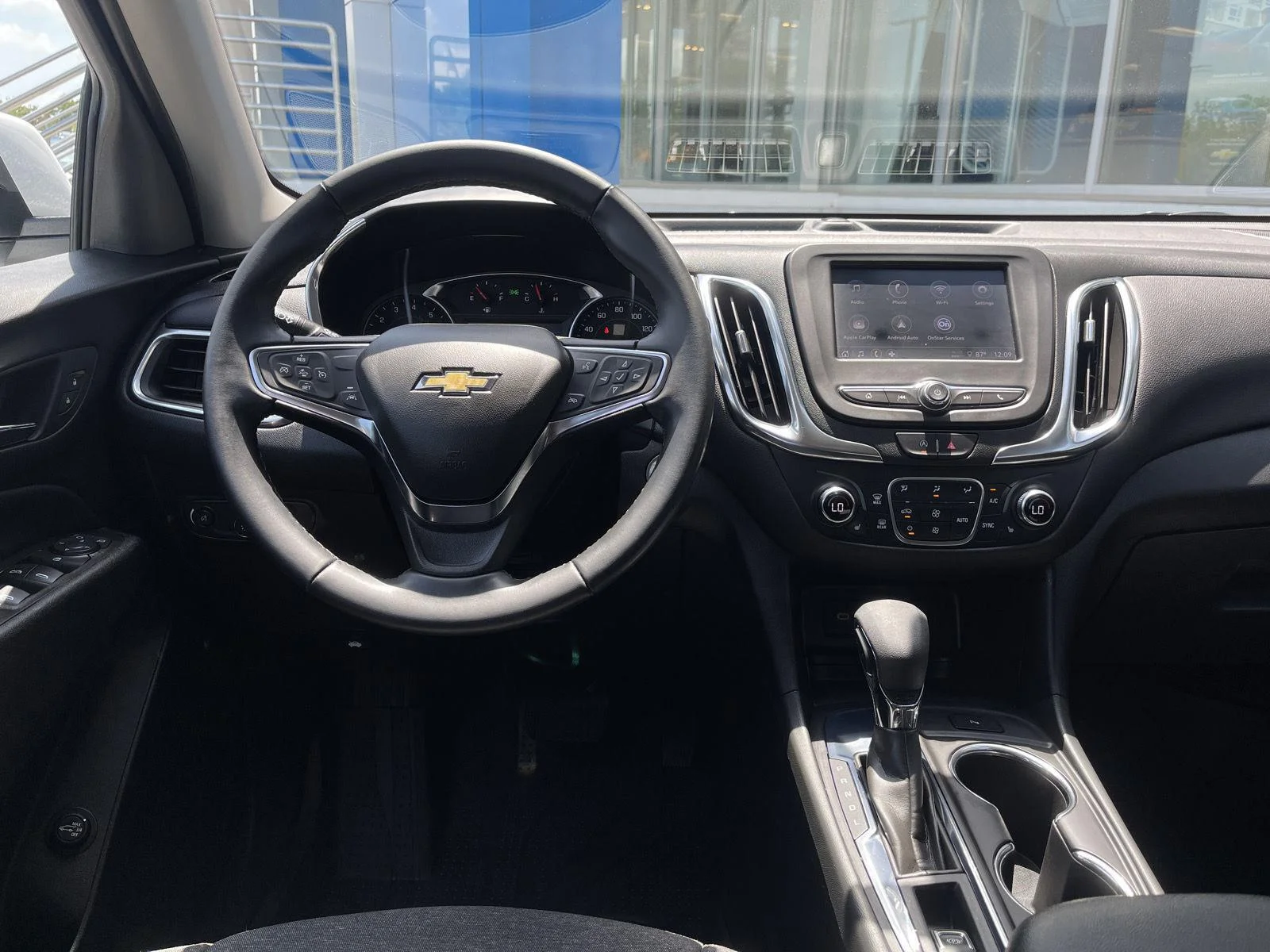 Used 2024 Summit White Chevrolet LT image 16