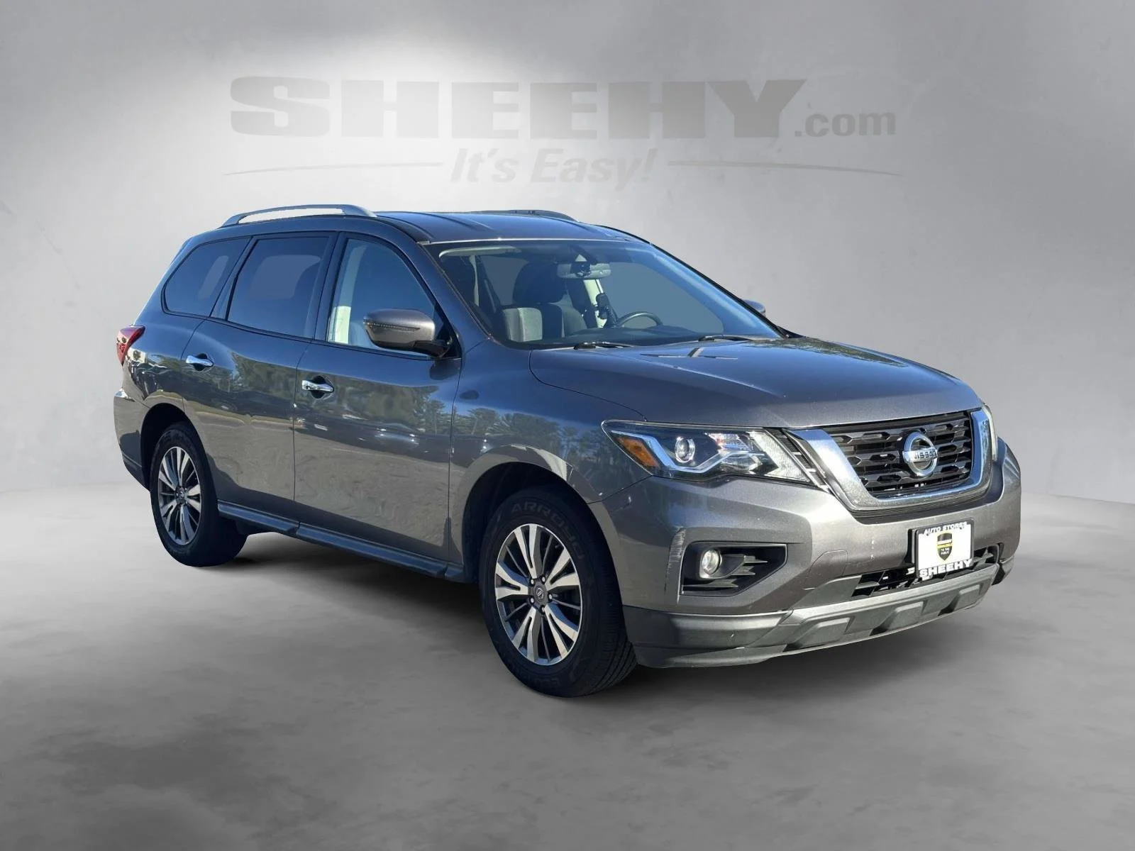 2018 Nissan Pathfinder SV
