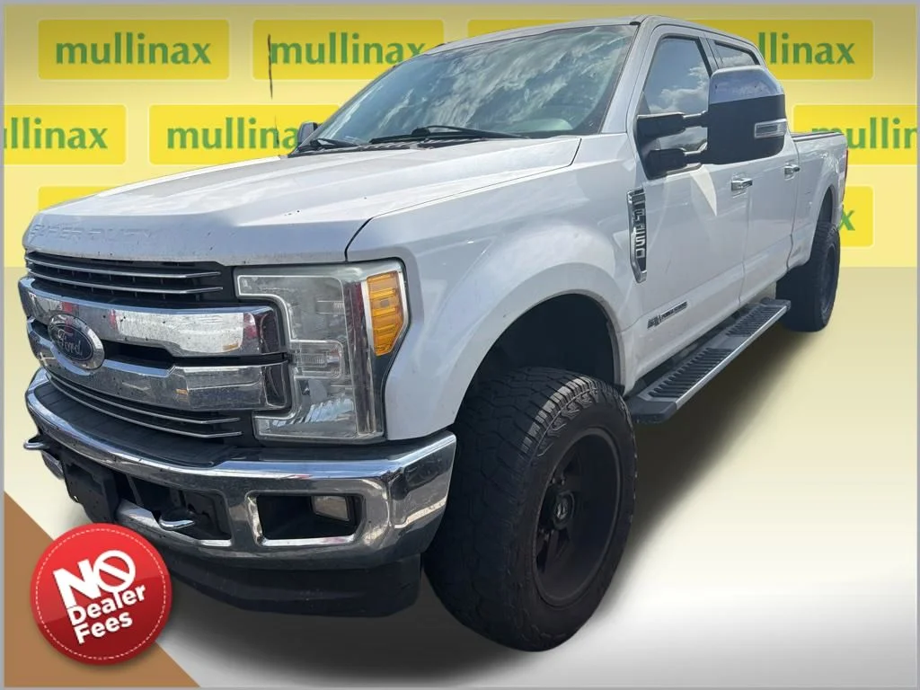 2017 Ford F-250 Lariat 4x4 Crew Cab 6-3/4' Box's photo
