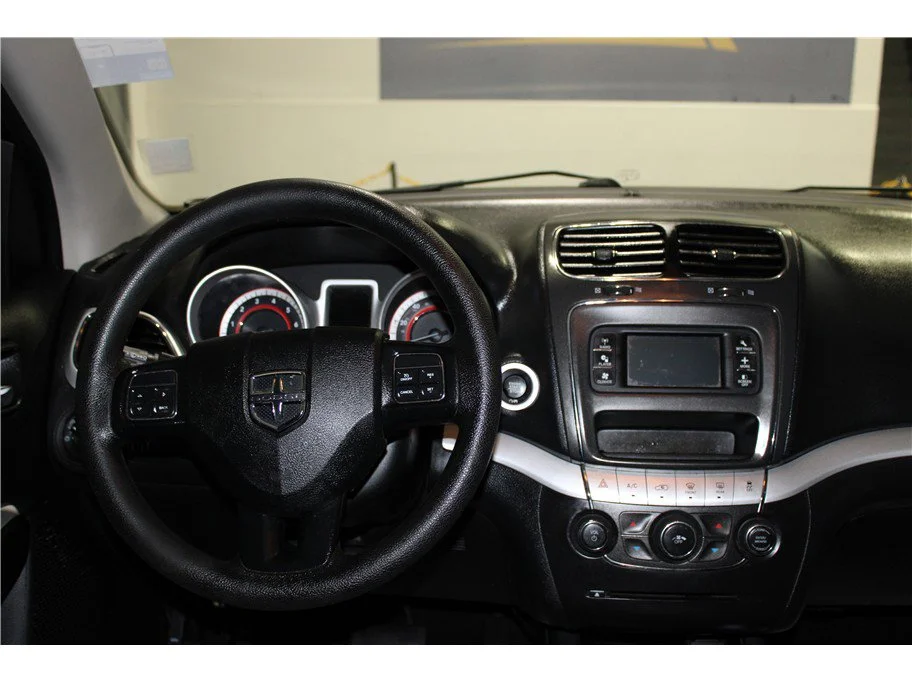 Used 2019 Pitch Black Clearcoat Dodge SE Value Pkg image 15