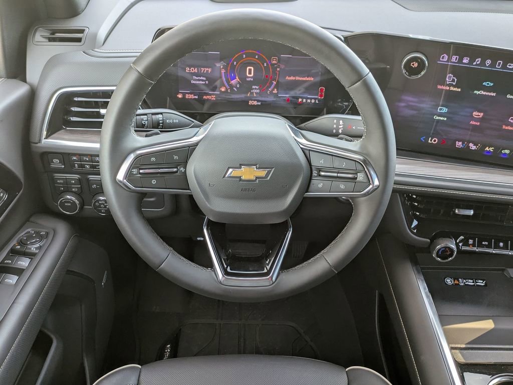 2025 Chevrolet Suburban Premier - Photo 17