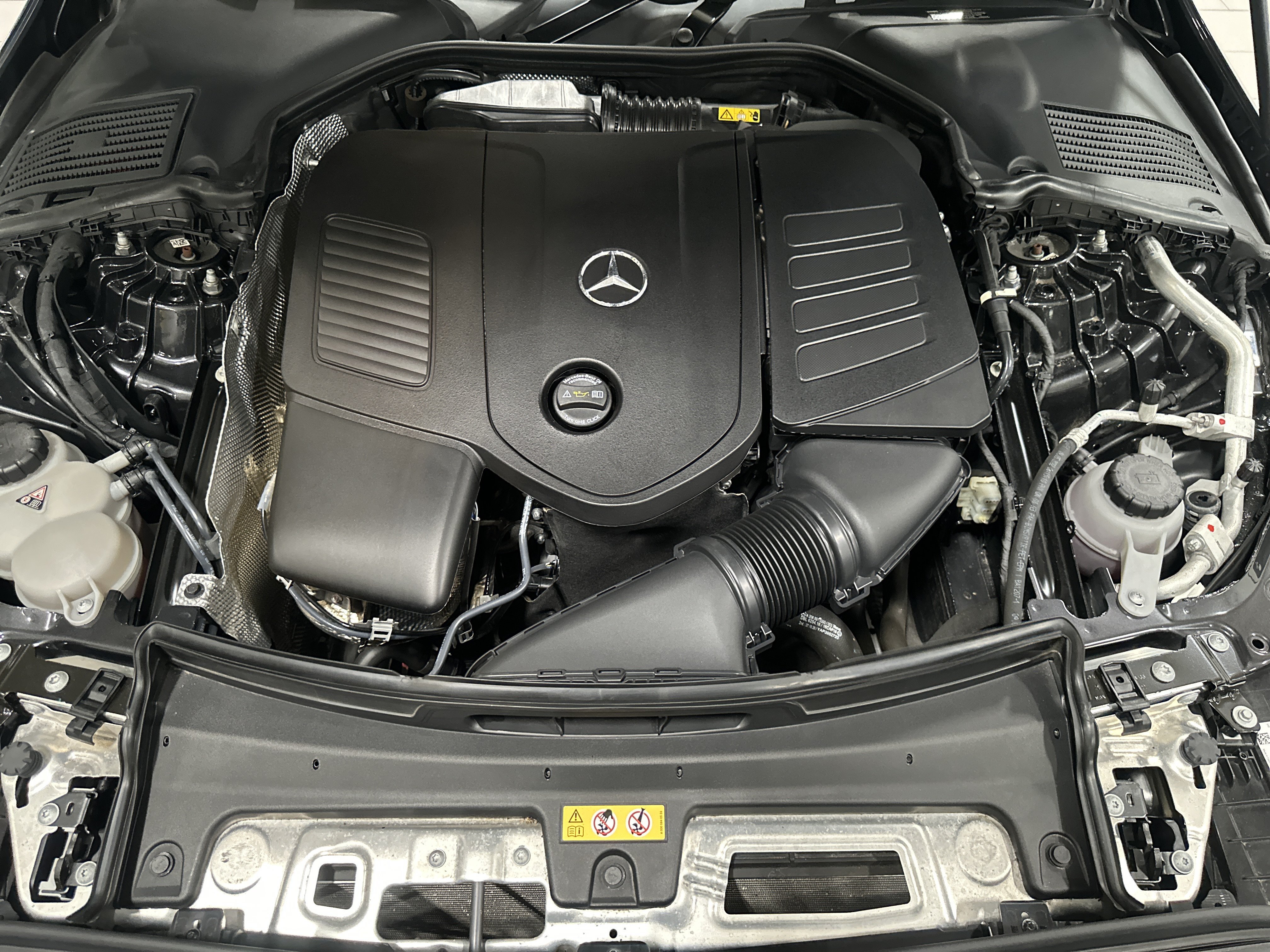 Certified Used 2023 Graphite Grey Metallic Mercedes-Benz C 300 image 31