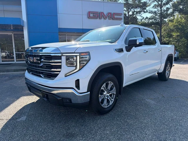 2025 GMC Sierra 1500 SLT