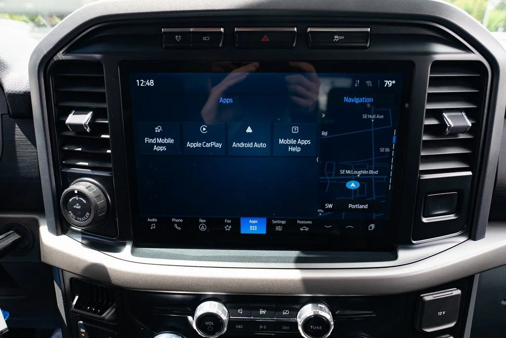 Used 2024 Gray Ford XLT image 16
