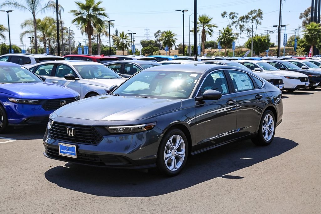 New 2026 Meteorite Gray Metallic Honda LX image 3