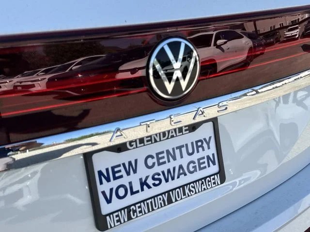2026 Volkswagen Atlas SE w/Tech - Photo 6