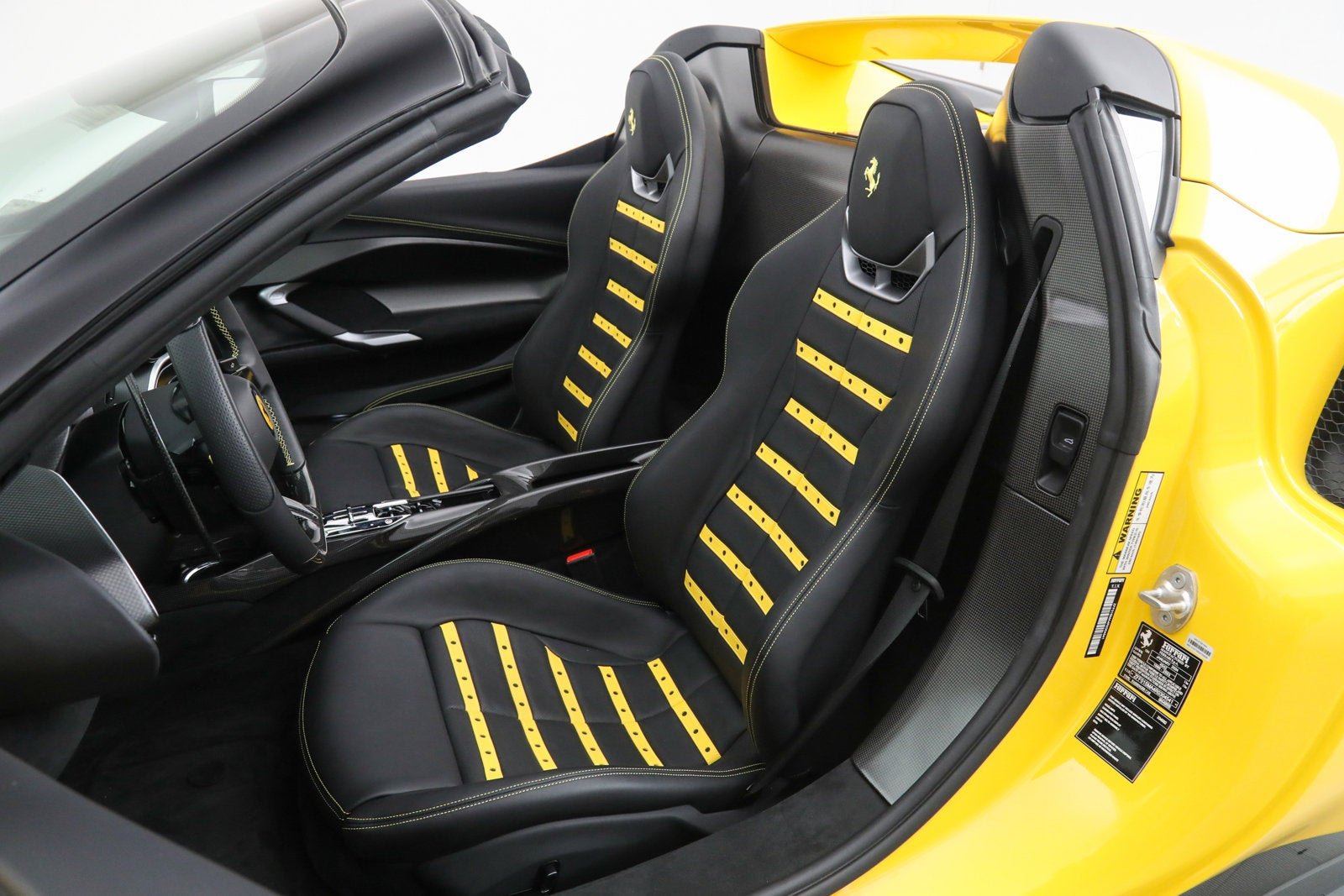 Used 2024 Giallo Modena Ferrari  image 5