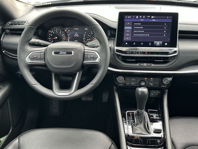 Used 2026 Silver Jeep Latitude image 10