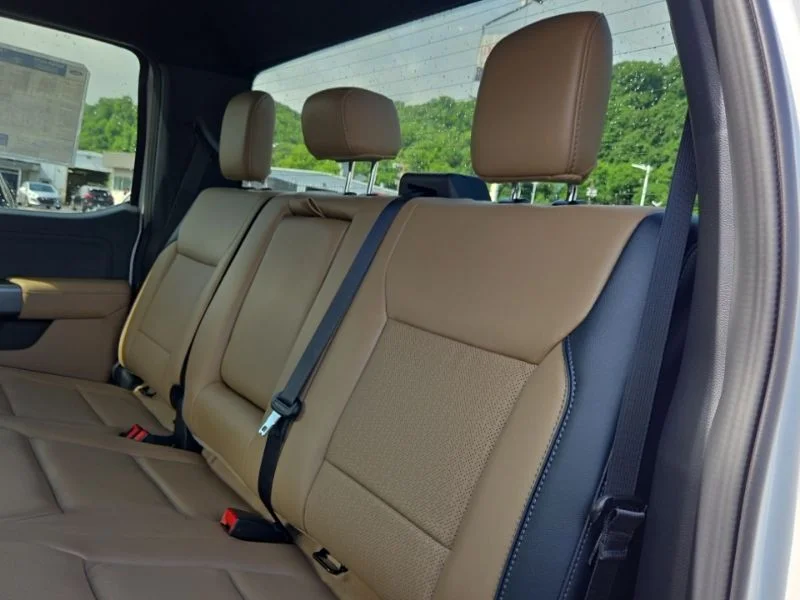 New 2026 Star White Metallic Tri-Coat Ford F-250® Lariat® image 23