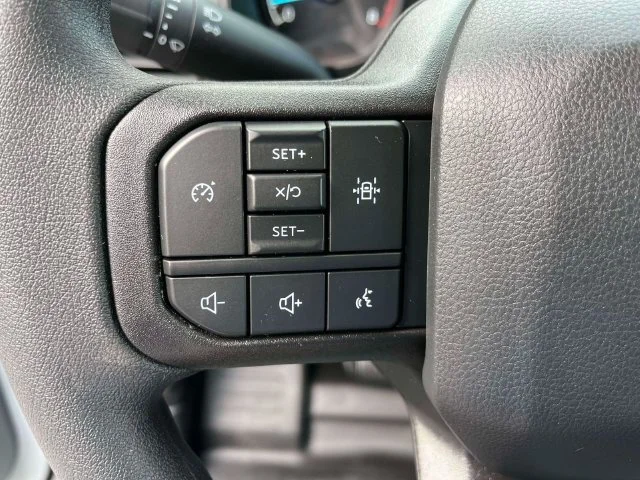 New 2026 Oxford White Ford XL image 23