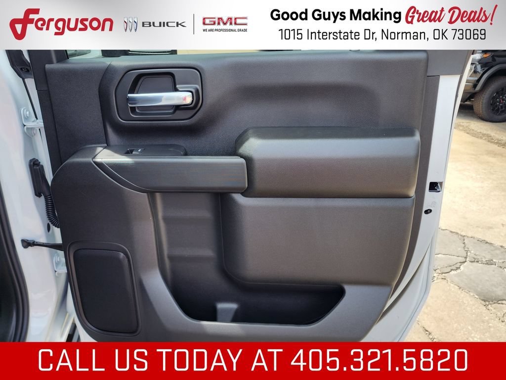 2026 GMC Sierra 3500 Chassis Cab Pro - Photo 44