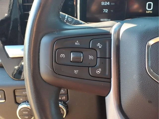 Used 2025 Onyx Black GMC SLT image 17