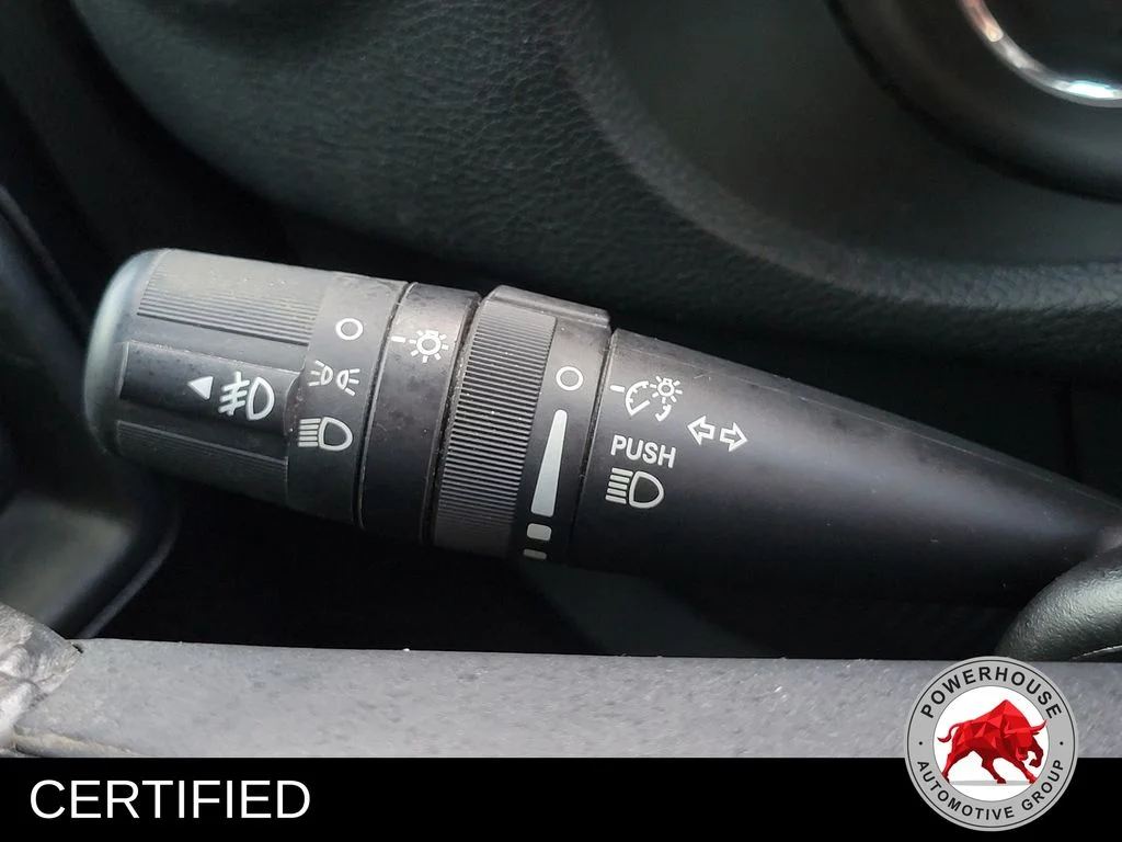 Used 2016 Silver Jeep Unlimited Sport image 29