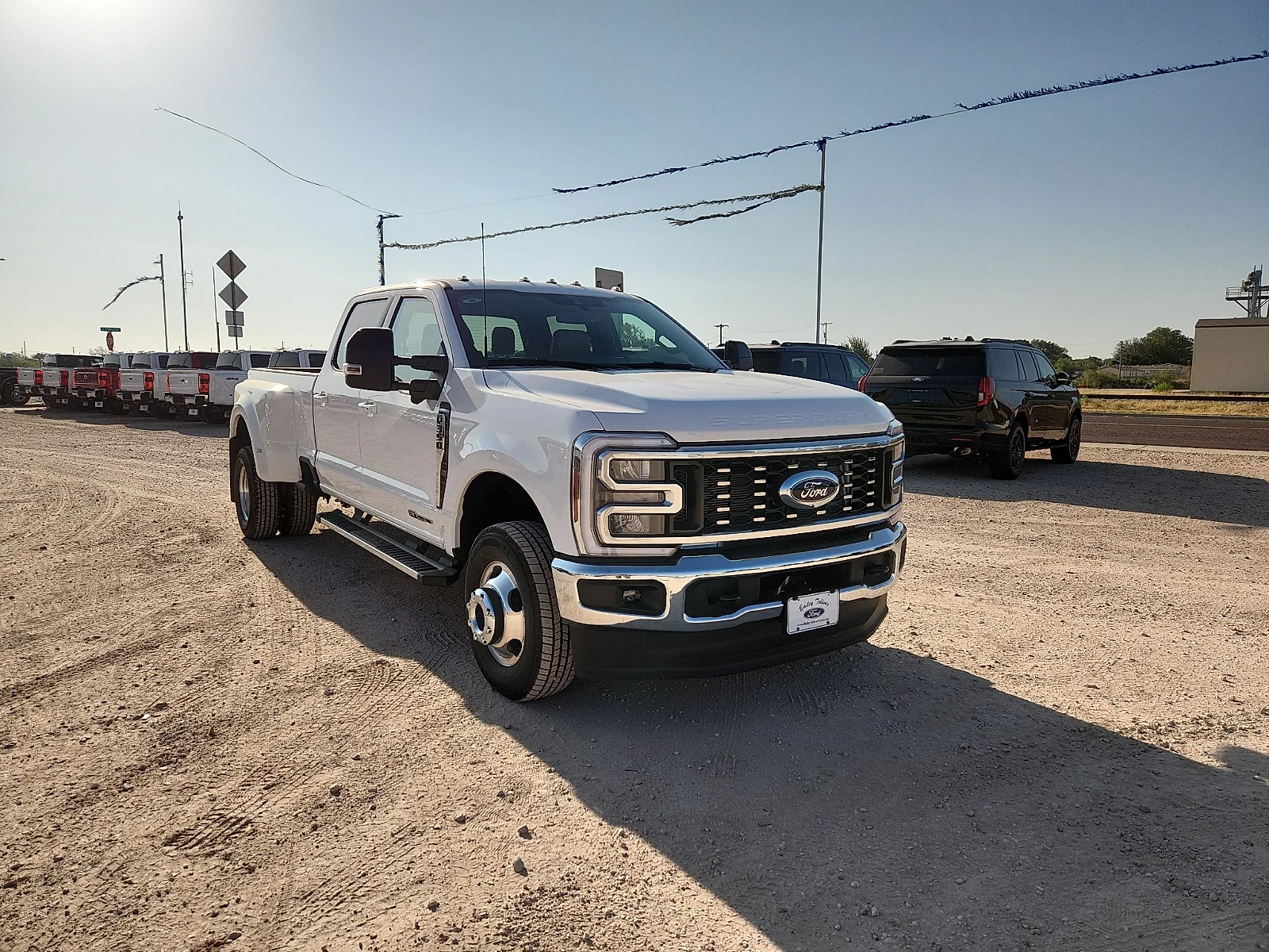New 2026 Oxford White Ford Lariat image 1