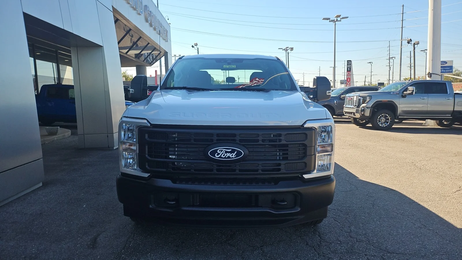 New 2027 Oxford White Ford XL image 7
