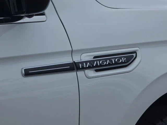 Used 2021 White Lincoln Black Label image 14