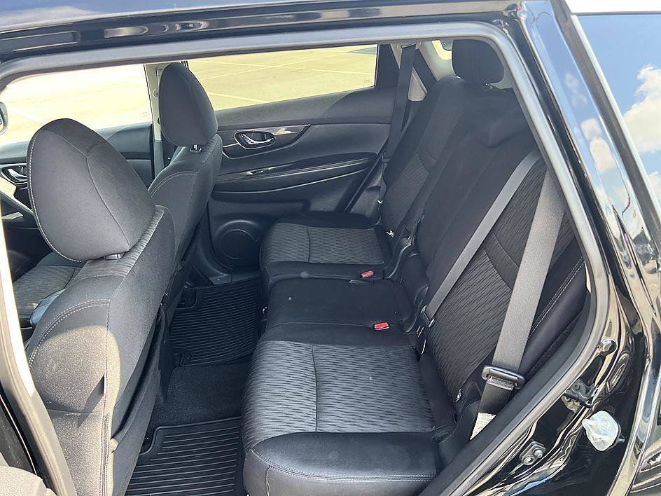 Used 2019 Magnetic Black Pearl Nissan S image 14