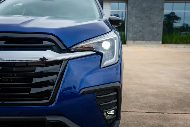 New 2026 Sapphire Blue Pearl Subaru Limited image 3