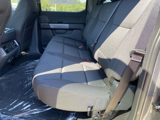 New 2026 Carbonized Gray Metallic Ford XLT image 11