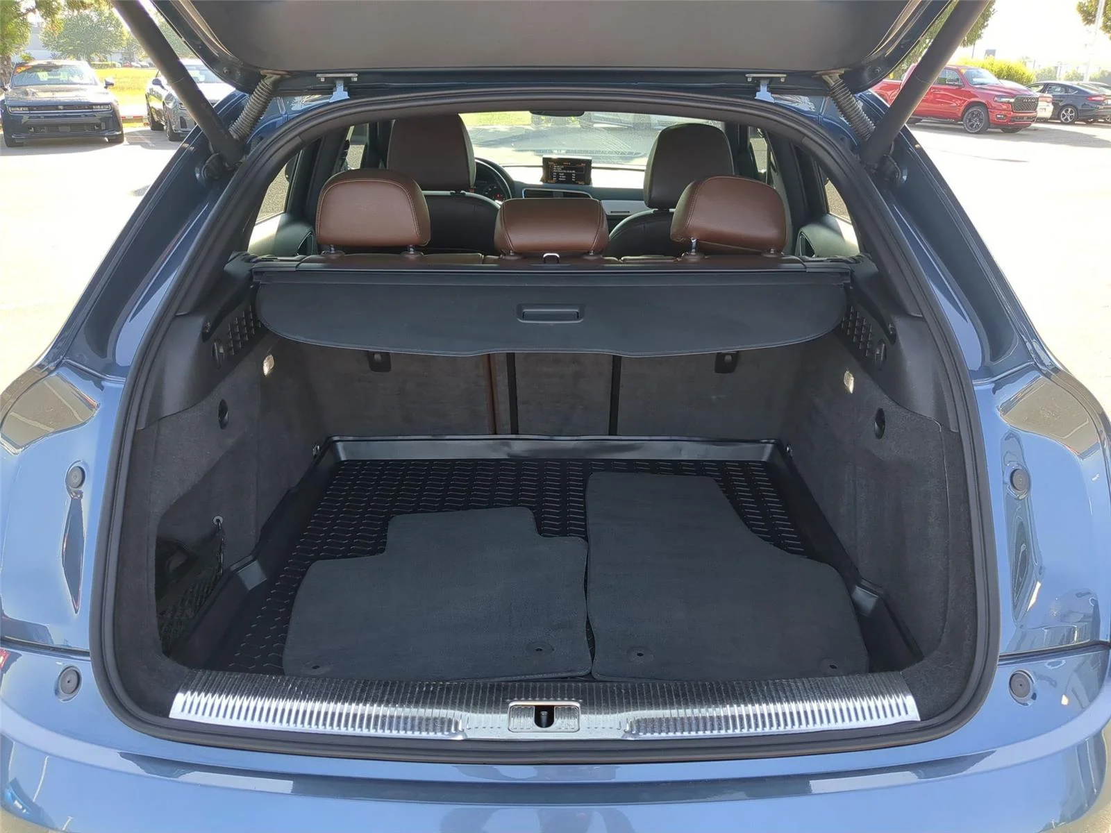 Used 2018 Utopia Blue Metallic Audi Premium Plus image 33