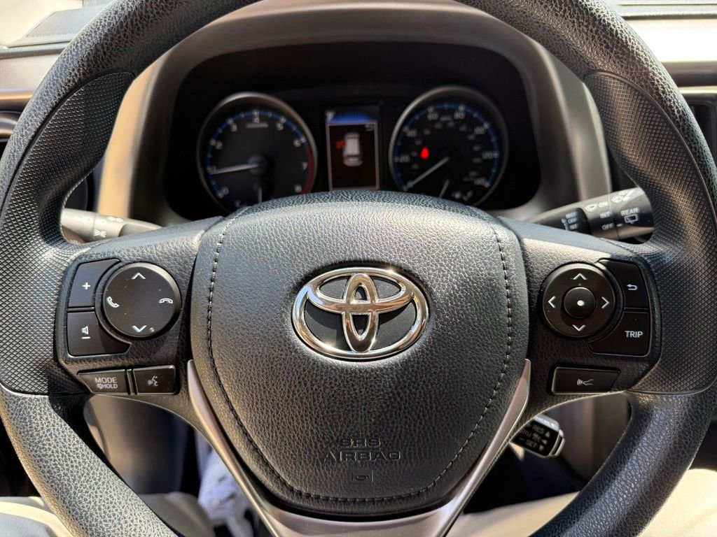 Used 2018 Blue Toyota LE image 17