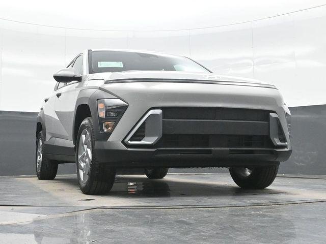 New 2027 Gray Hyundai SE AWD image 22