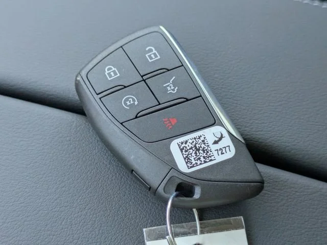 New 2026 Summit White Buick Preferred image 36