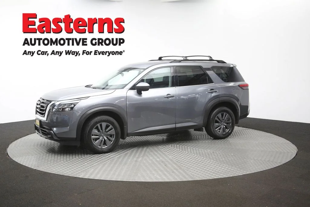 Used 2024 Gray Nissan SV image 59