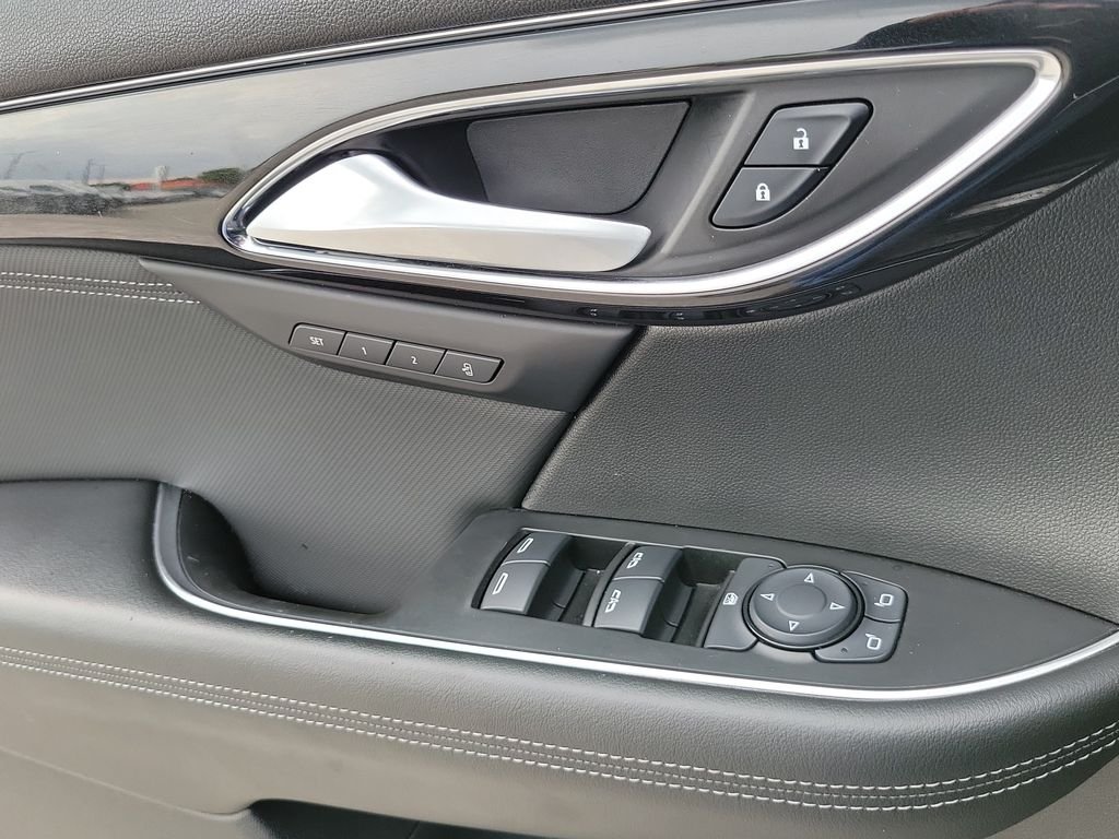 Used 2024 Black Buick Preferred image 19