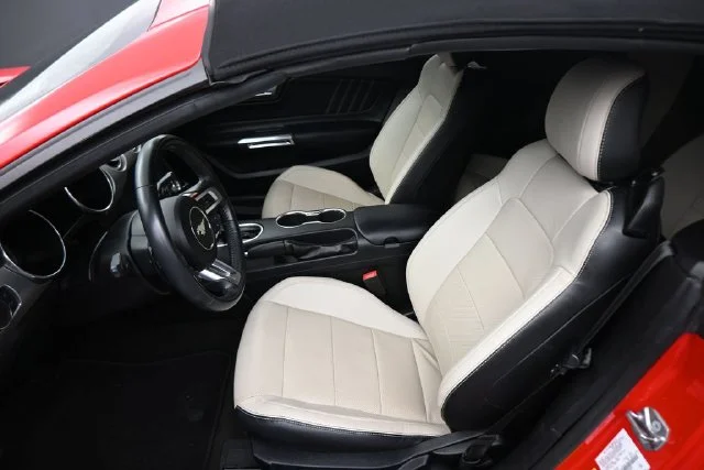 Used 2018 Red Ford GT Premium image 18