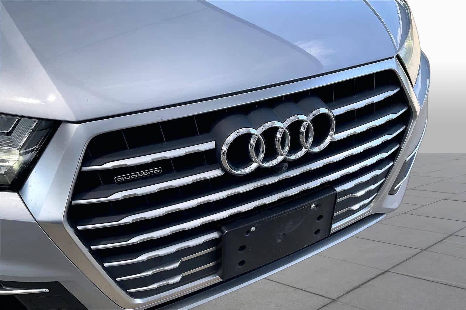 Used 2018 Florett Silver Metallic Audi Premium Plus image 30
