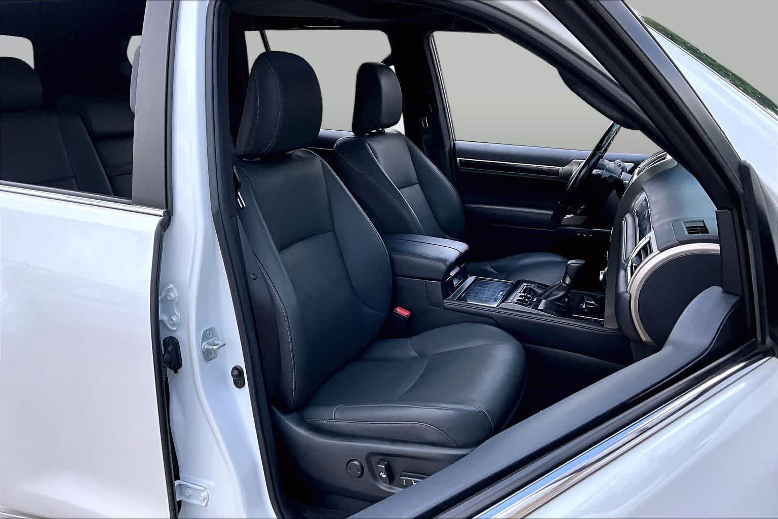 Used 2020 Starfire Pearl Lexus Premium image 9