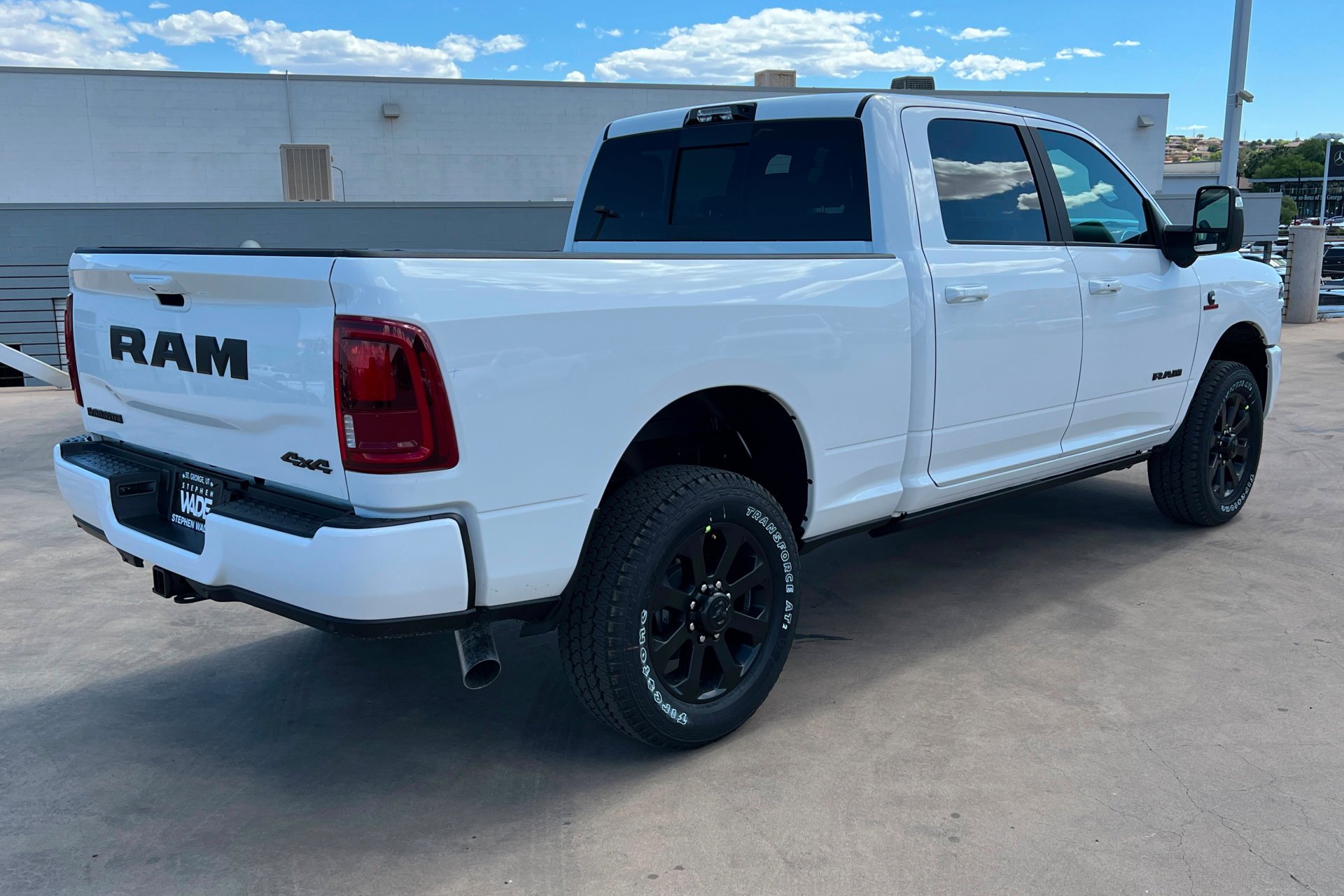 New 2026 Bright White Clear-Coat Exterior Paint RAM Laramie image 6
