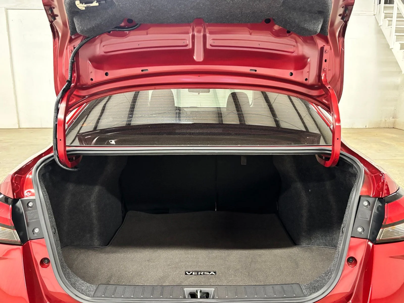 Used 2025 Red Nissan 1.6 SR image 23