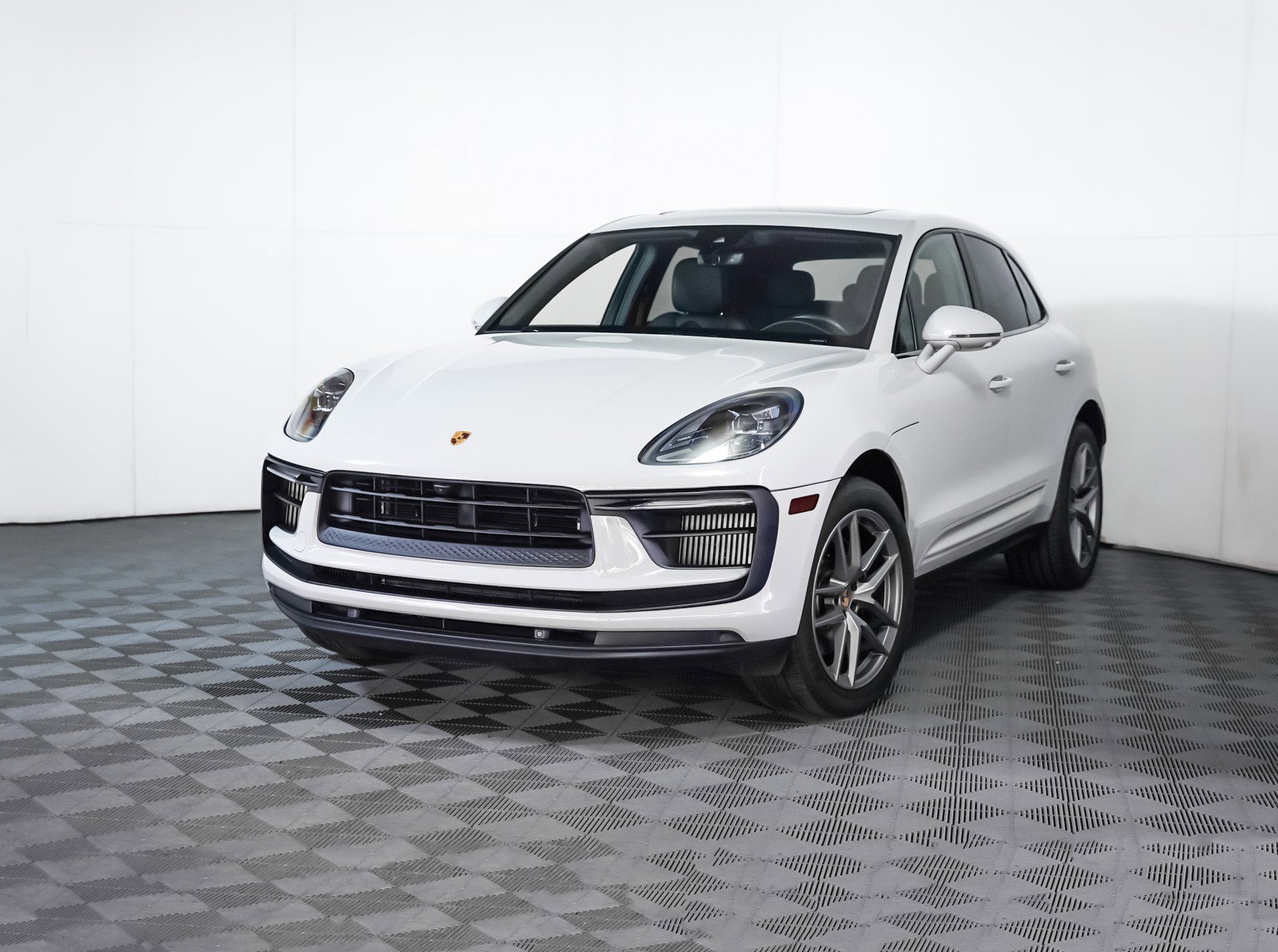 2022 Porsche Macan S