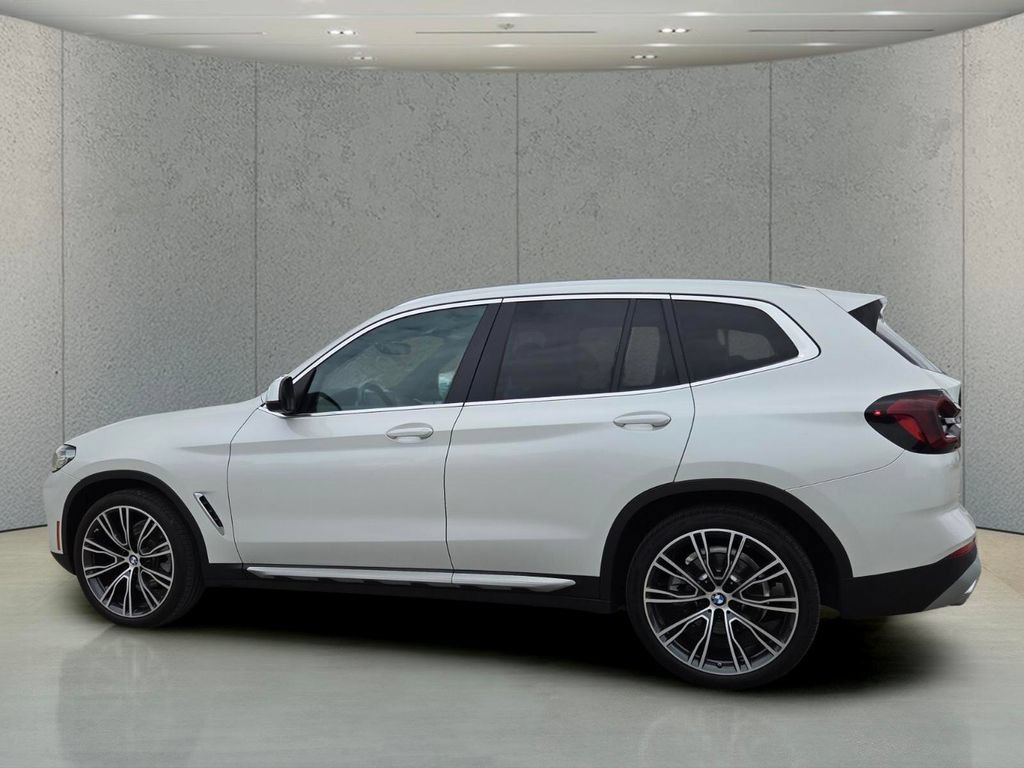 Used 2024 Mineral White Metallic BMW sDrive30i image 8
