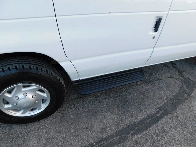 Used 2012 Oxford White Ford XLT image 12