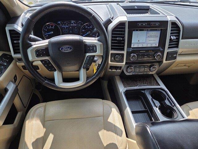 Used 2019 Agate Black Metallic Ford LARIAT image 25