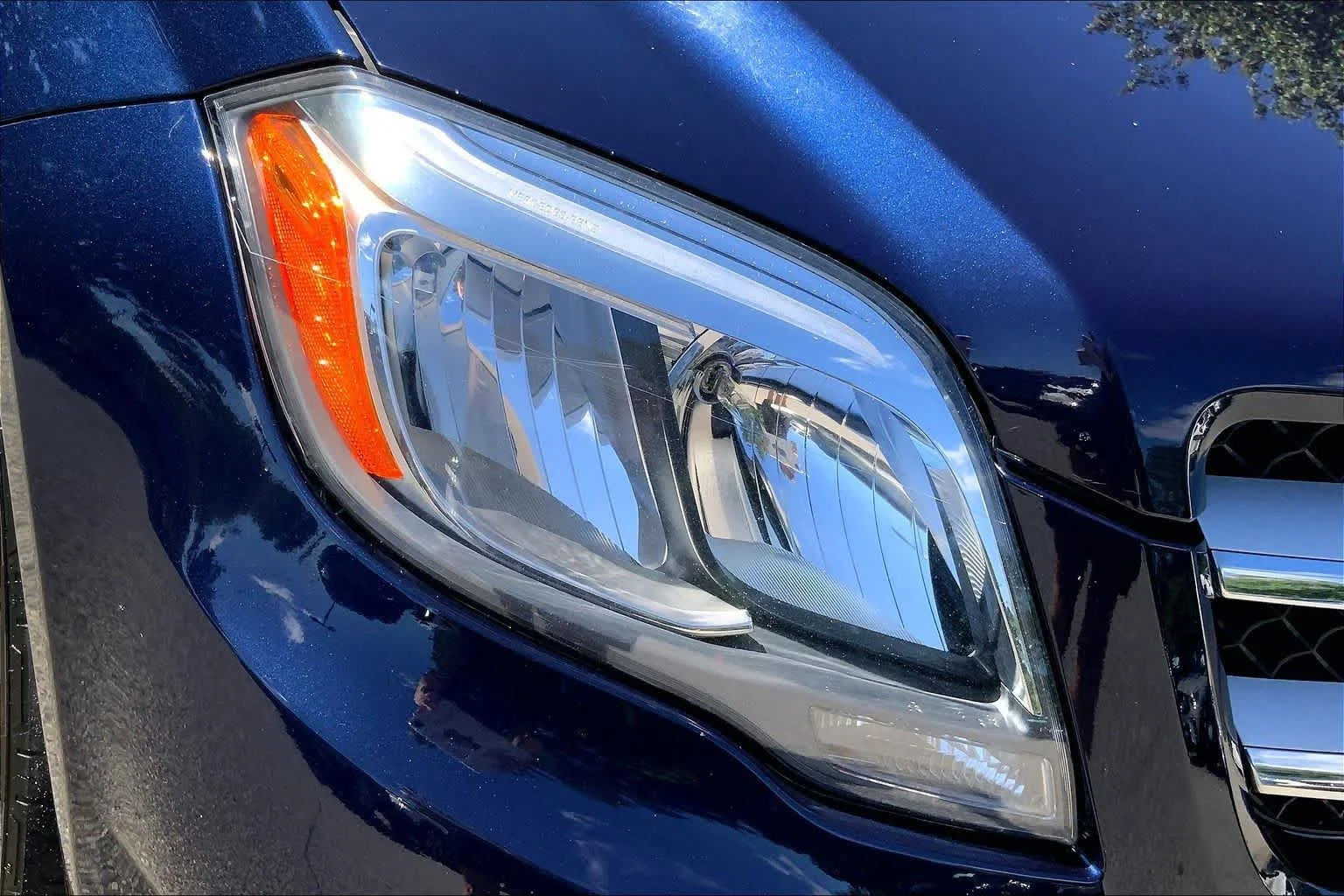 Used 2015 Lunar Blue Metallic Mercedes-Benz GLK 350 image 27