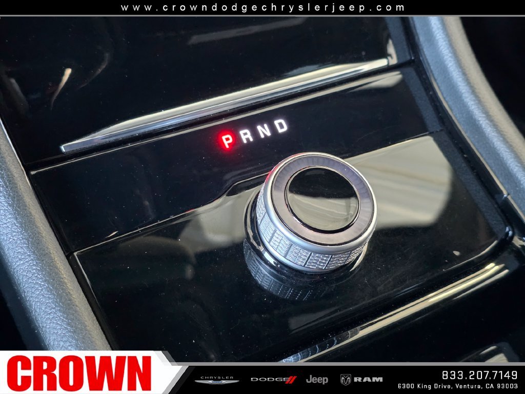 Used 2023 White Jeep Altitude image 26