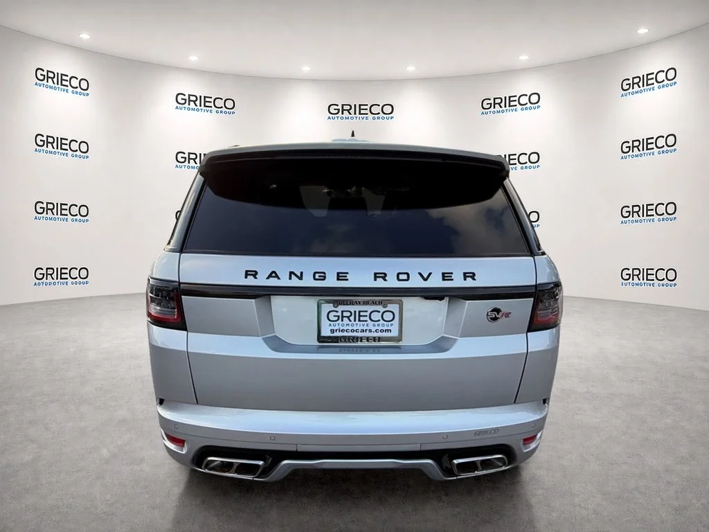 Used 2019  Land Rover SVR image 6