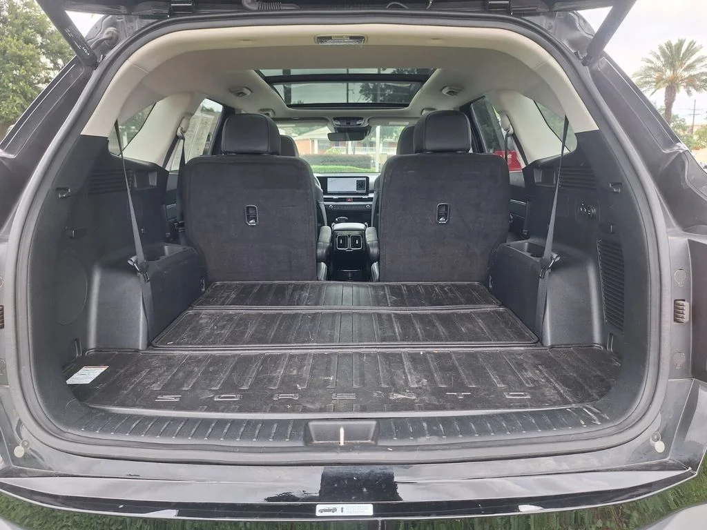 Certified Used 2024 Black Kia X-Line SX image 27