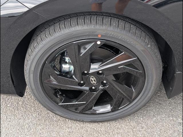 New 2026 Abyss Black Hyundai SEL Sport Plus image 8
