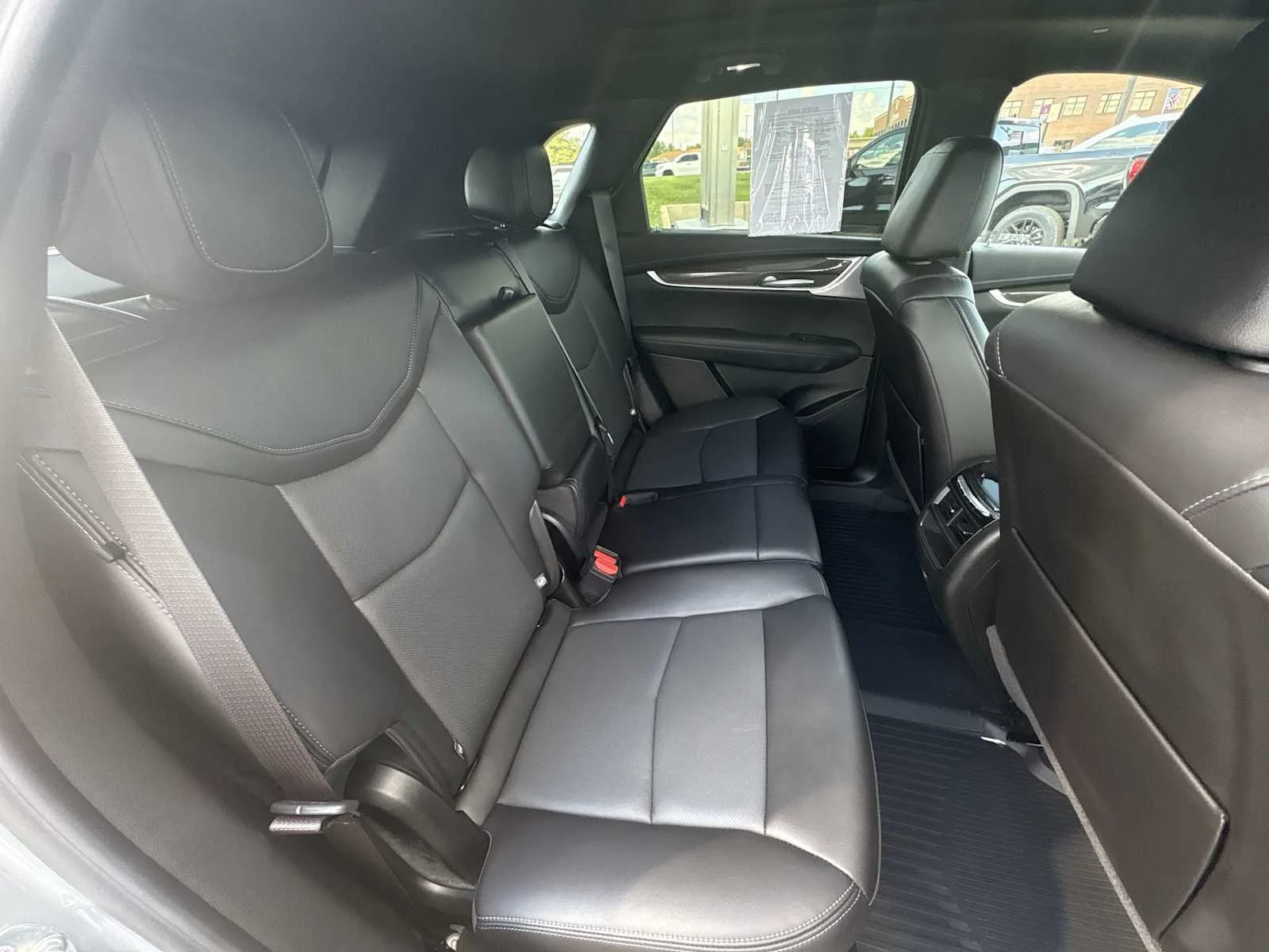 Used 2025 Argent Silver Metallic Cadillac Sport image 29