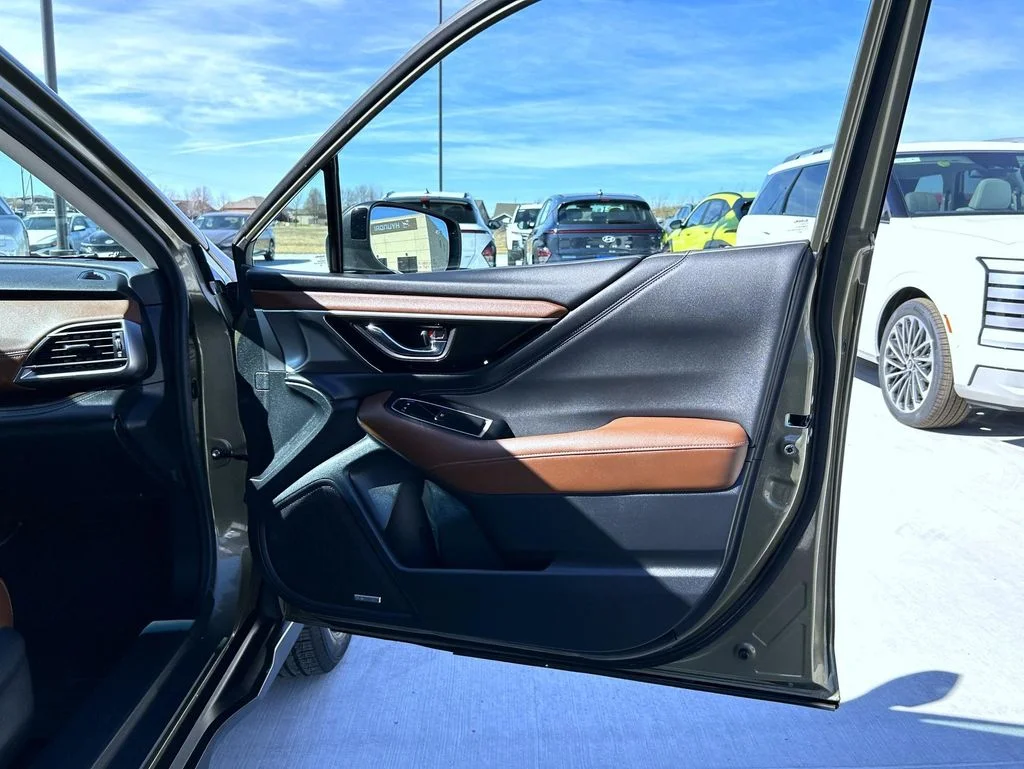 2020 Subaru Outback Touring - Photo 16
