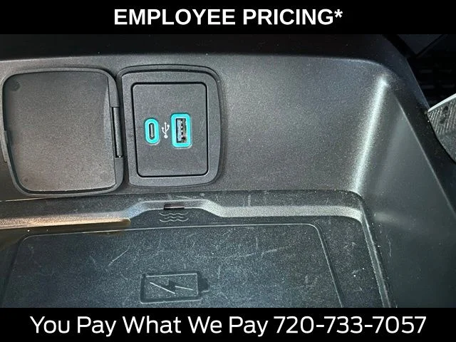 Used 2021 White Ford Wildtrak image 34