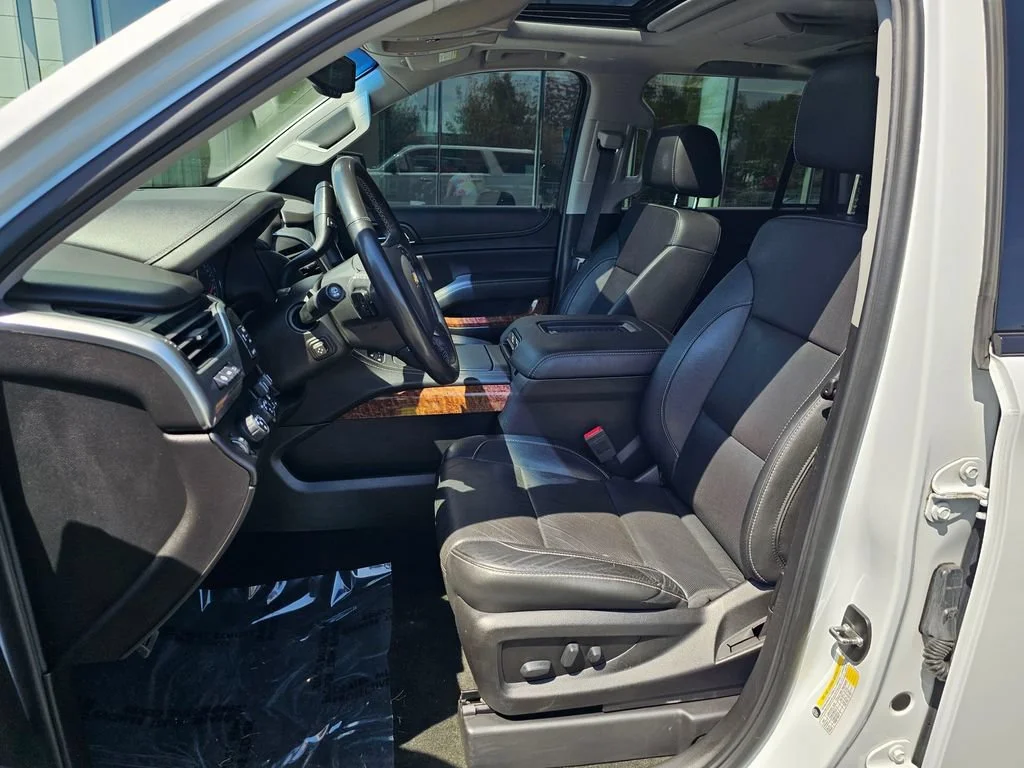 Used 2018 SUMMIT WHITE Chevrolet Premier image 24