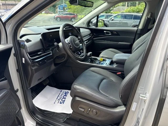 Certified Used 2026 White Kia SX Prestige image 6
